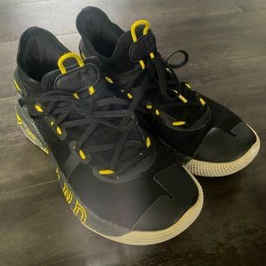 Boys curry 6 basketball shoes